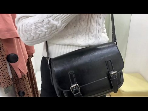 ❤️ Публічна мастурбація молодої сучки FeralBerry фалоімітатором у примірочній ❤❌ Чортове відео  на порно uk.analpics.ru ️❤